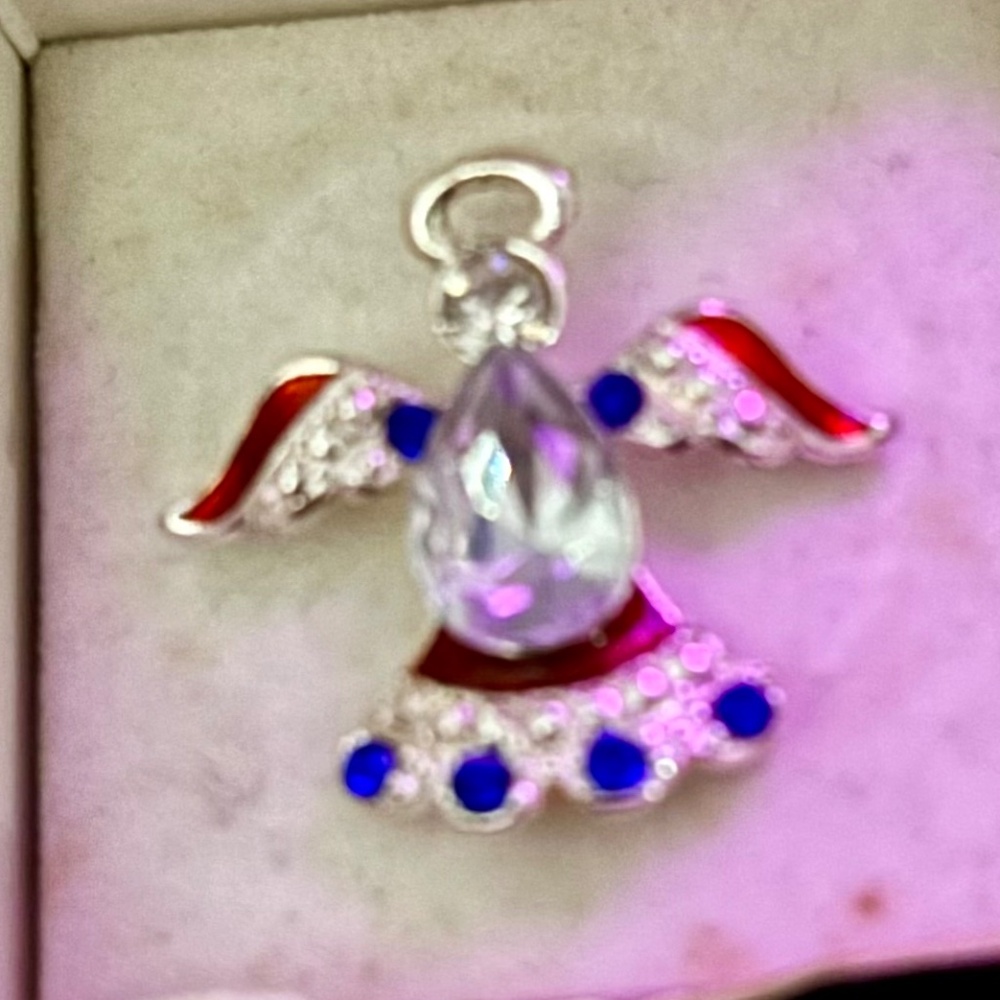 2007 Avon Patriotic Angel Pin